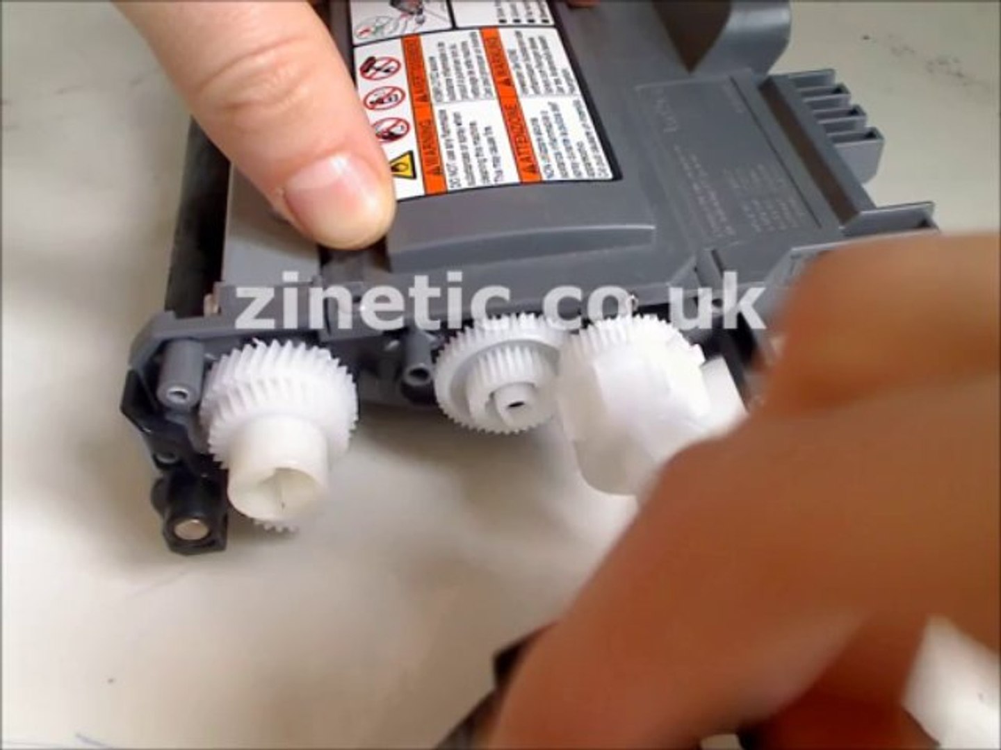 How to refill and reset the Brother DCP 7060 toner cartridge - video  Dailymotion