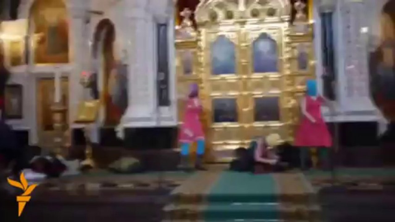 Панк-фильм о панк-молебне