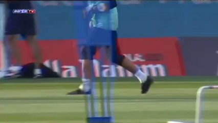 Messi, Alves y Valdés ya trabajan con el grupo