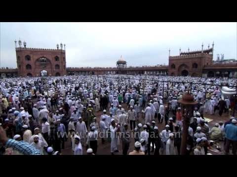 Sea of Muslim devotees at jama Masjid on the occasion of Eid
