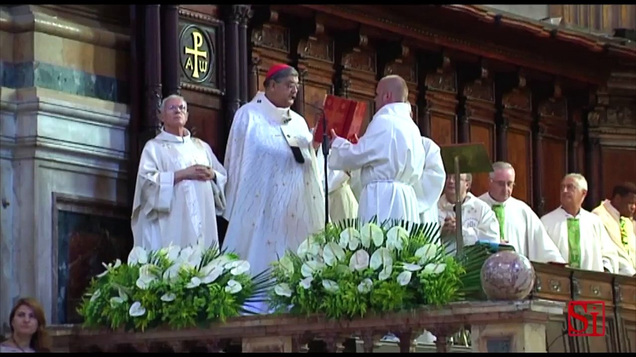 Napoli - Madonna Assunta, il Cadinale Sepe saluta i turisti in diverse lingue -2- (16.08.13)