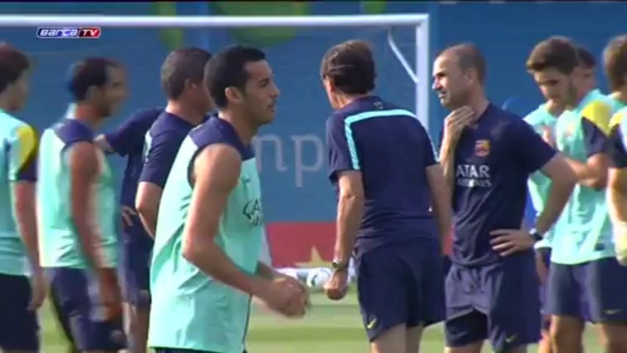 Messi, Alves and Valdes ready to play in league debut