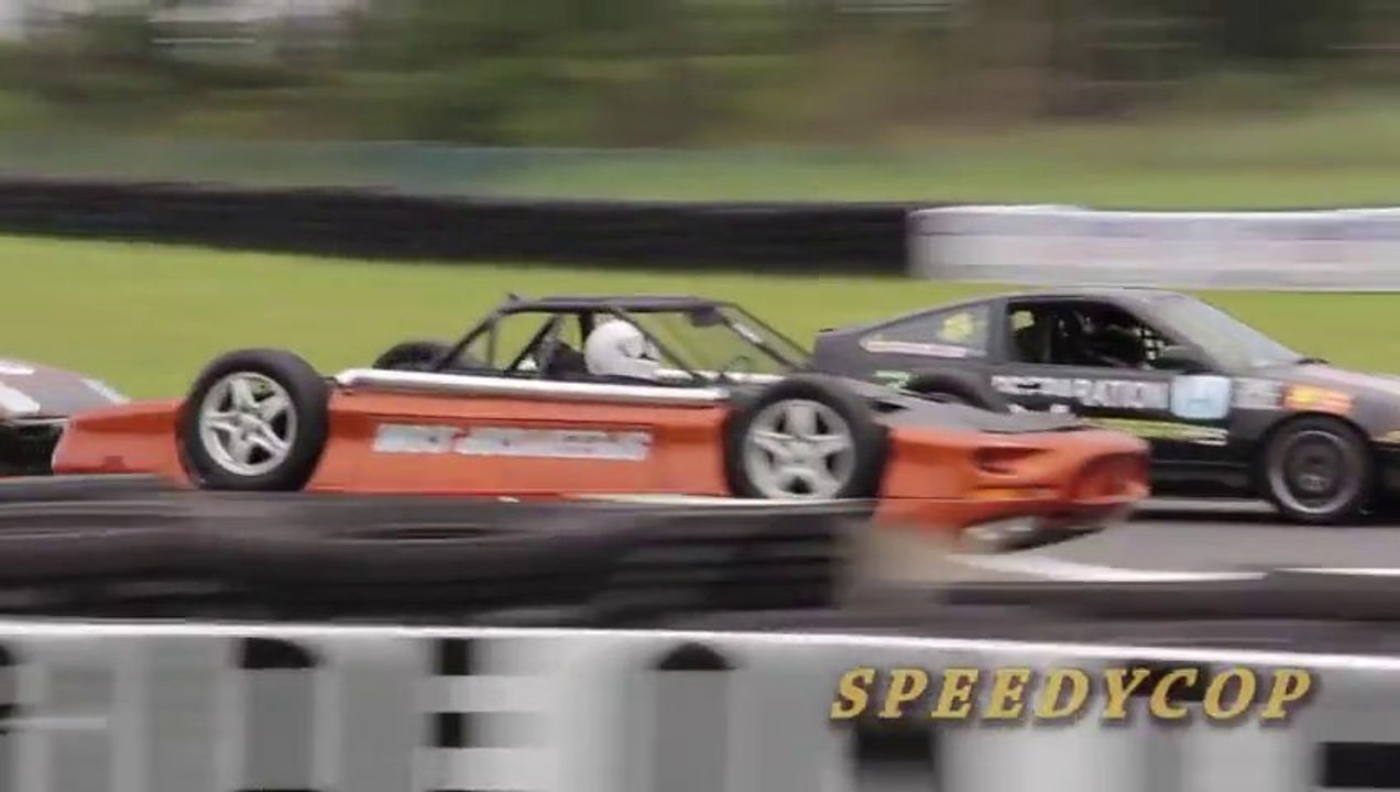 Faire une course de voiture à l'envers!! Encore une idée brillante LOL