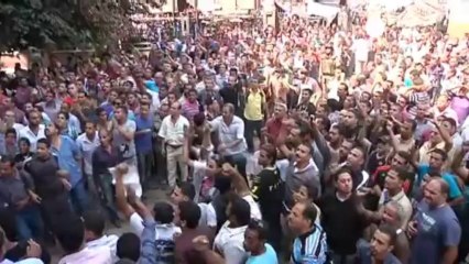 La mosquée du Caire occupée par des Frères musulmans...