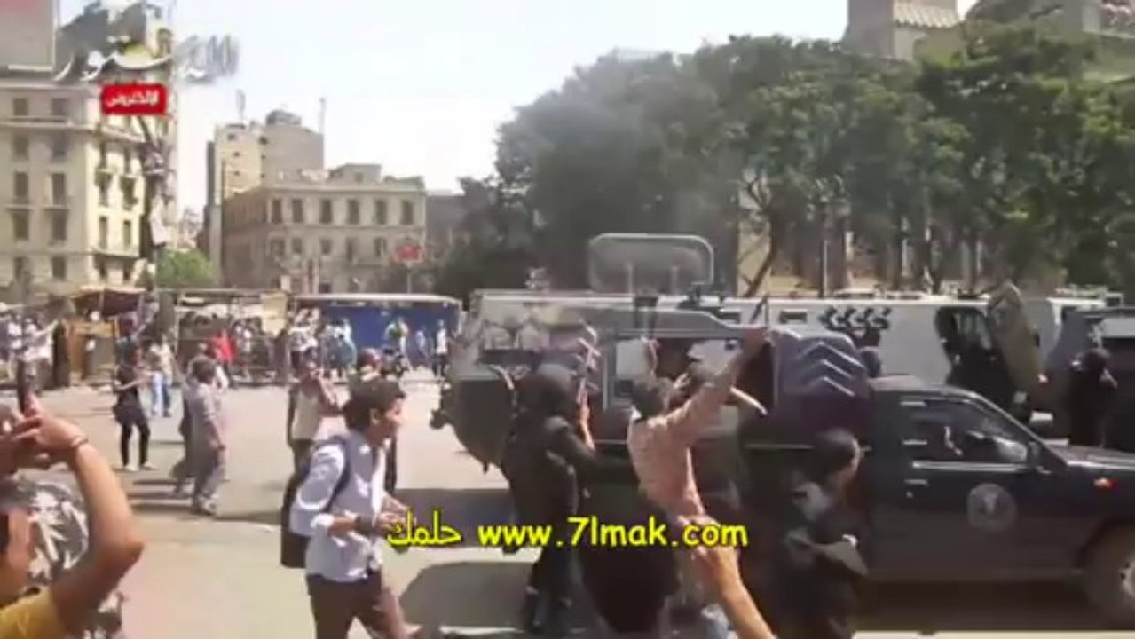 لحظة تصدى الشرطة لقناصة الاخوان بمسجد الفتح باعلى جودة تحميل ومشاهدة مباشرة