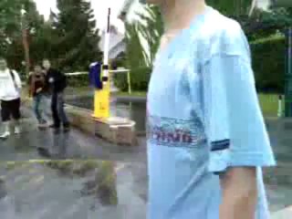 La bataille épique des deux guerriers victimes en furie