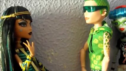 Monster Summer - Cap. 2- Patinando en la cresta de la ola - Temp. 1