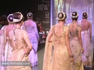 IIJW FASHION WEEK DAY 3 SHABANA AZMI AND JAVED AKHTER  on the ramp