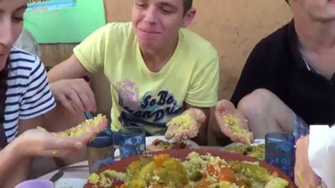 Repas et convivialité au Maroc ! Format 1280x720