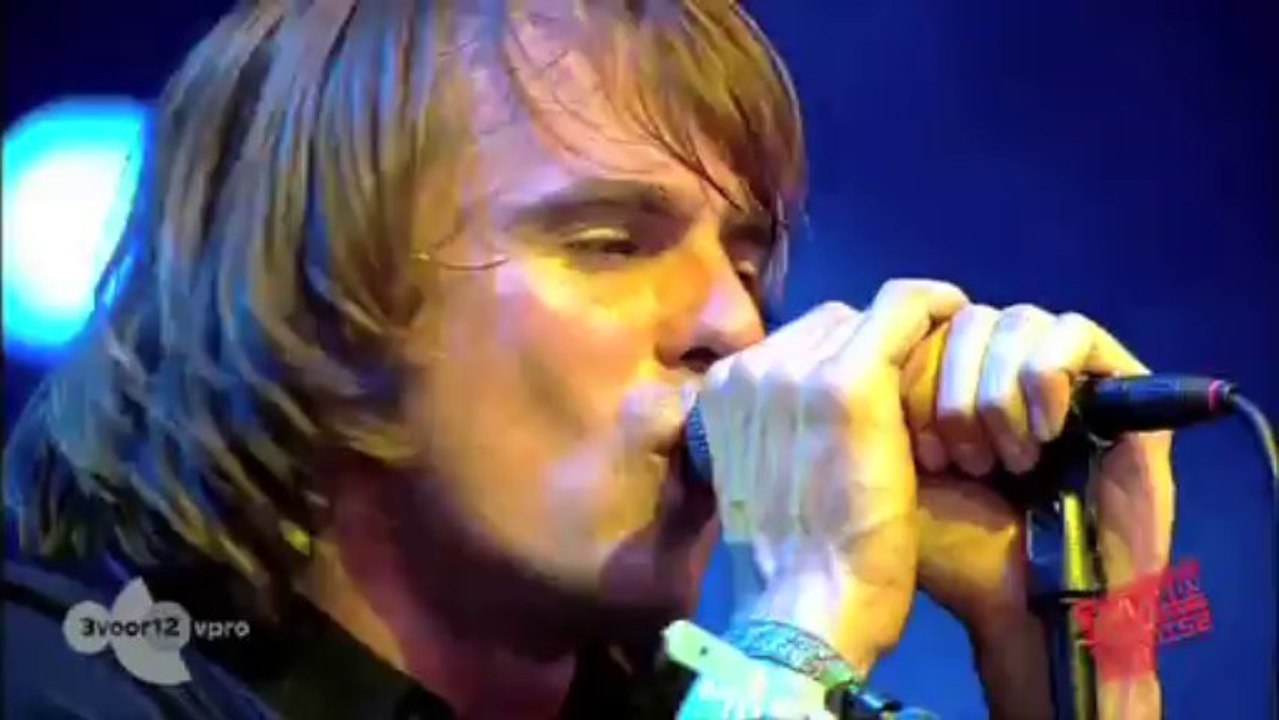 Deep Sea Arcade - Lonely In Your Arms (Live @ Lowlands)