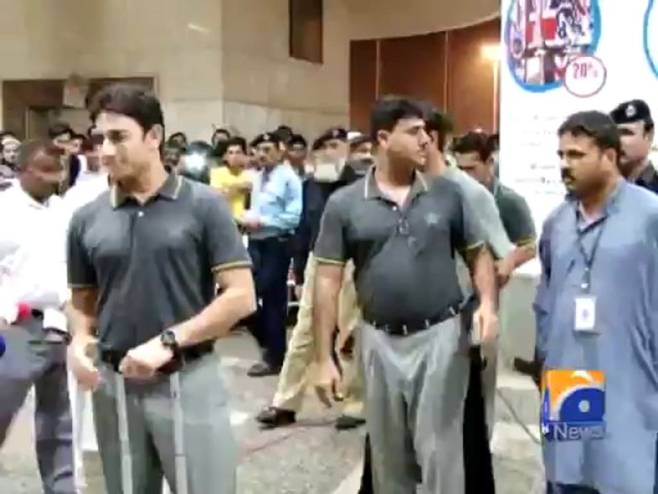 Pak Team Depart-19 Aug 2013