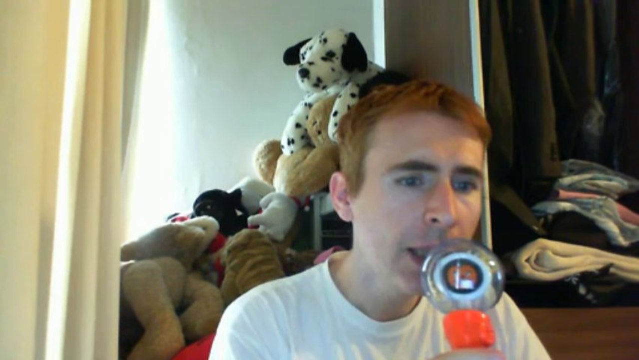 Wiwi égratigne "le bruit des bottes" de Yann Perreau