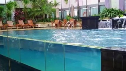 Cheap Luxury Peninsula Excelsior Hotel Singapore