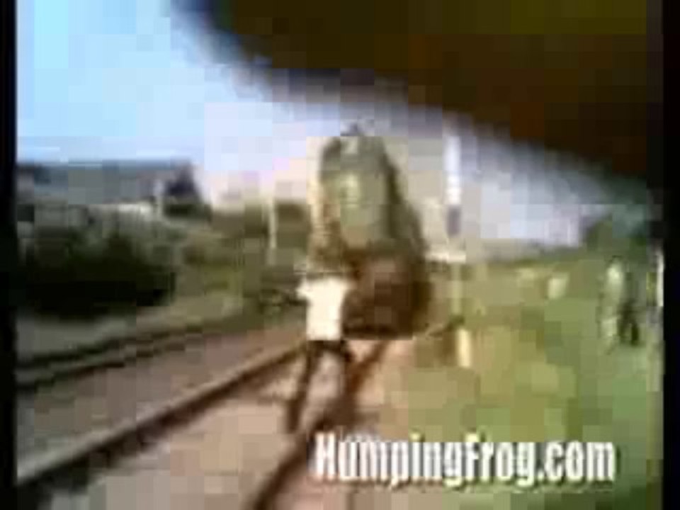 Fast vom Zug überrollt