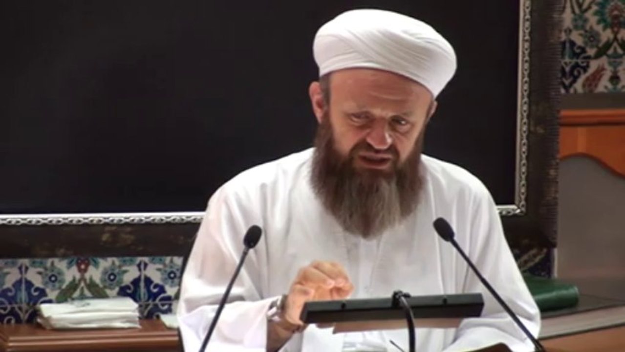 ali ülvi üzünlae hoca efendı kuranı kerim rafta olduğu mudetce  faydası varmı