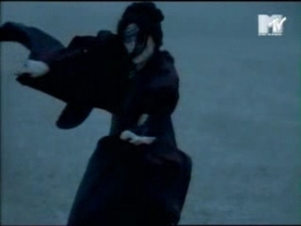 MADONNA - Clip Frozen