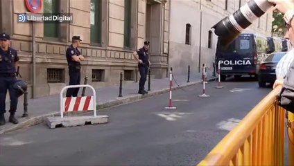 Cospedal tras cerca de dos horas y media declarando: "Ha ido muy bien"