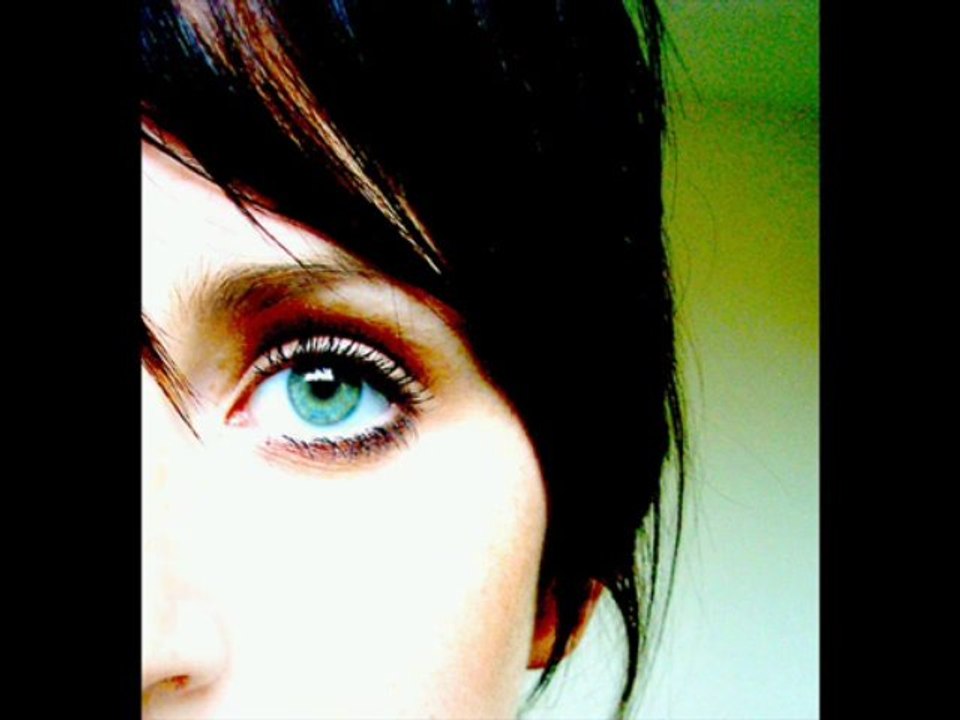 TripKolic - Gozlerinin Yesilini Ozledim www.seslinese.com