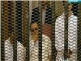 حبس مرسي بتهمة التحريض على العنف وتبرئة مبارك