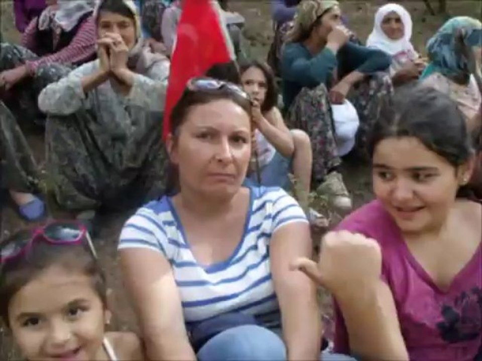 Ahmetler Köyü köylüleri HES'e karşı. Yaşam için direniyor.