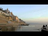 A boat ride on the banks of river Ganges - Time lapse