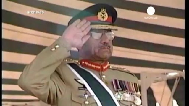 Pervez Musharraf, acusado del asesinato de Benazir Bhutto
