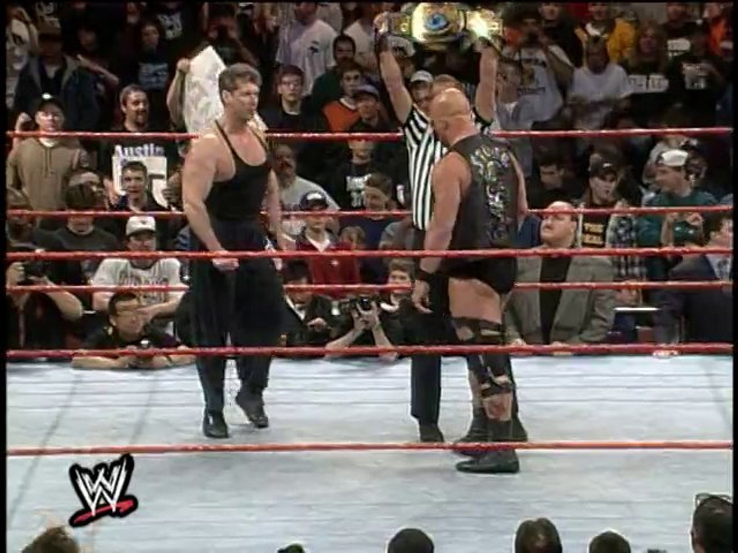 Mr. McMahon vs. Stone Cold Steve Austin - WWF Raw 4/13/1998 - video  Dailymotion