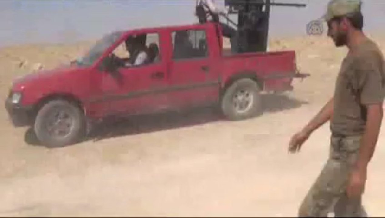 Halep'te askeri konvoya saldırı: 20 ölü