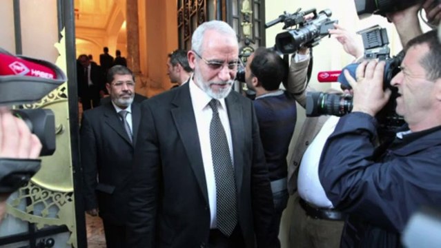 القبض على محمد بديع المرشد العام للاخوان المسلمين في القاهرة
