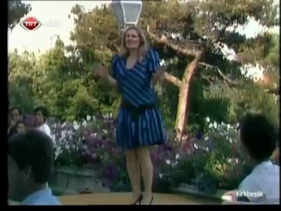 Serpil Barlas Don't Cry For Me Argentina 1982 ( TRT Kırkbeşlik Proğramı )
