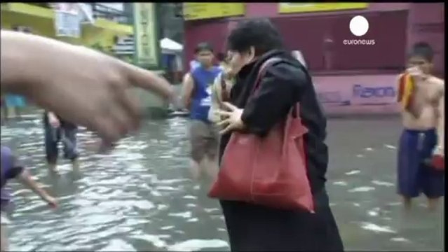 Filipinler muson yağmurları ile mücadele ediyor