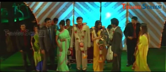 nayantara with her friends in a marriage from Vallabha movie
