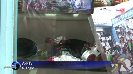 Foreigners flock to Florence to learn shoemaking