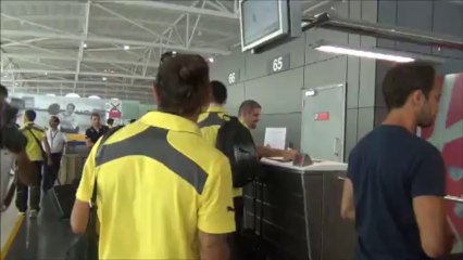 ΑΠΟΕΛ αναχώρηση Βέλγιο (3)