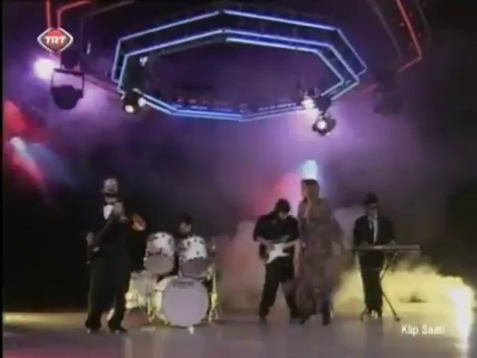 Zerrin Özer Dünya Tatlısı  TRT Klip