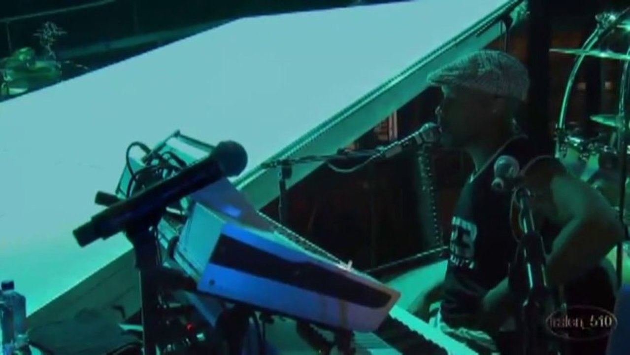 Michael Jackson and Nika rehearsing Human Nature