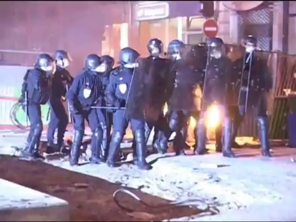 Paris (France) 06/05/2007 Sarkozy elu: Emeutes place de la Bastille  © LTL News