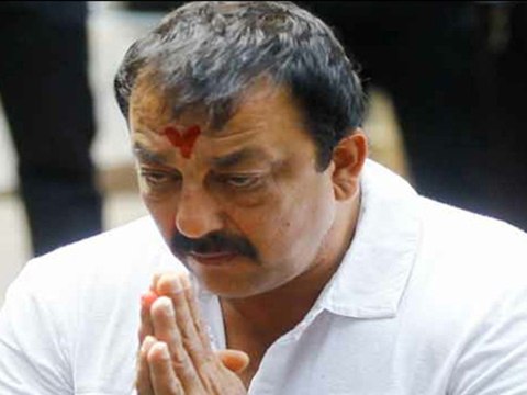 Sanjay Dutt Applies for 2 weeks leave from Yerwada Jail
