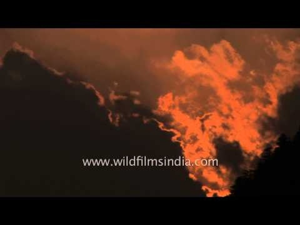 Garhwali winter sunsets: Time Lapse