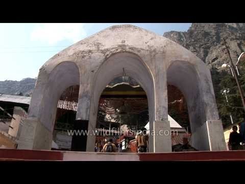 During the procession: Gangotri to Mukhba