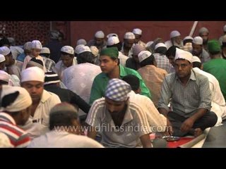 Iftar at the shrine of Hazrat Nizamuddin Auliya