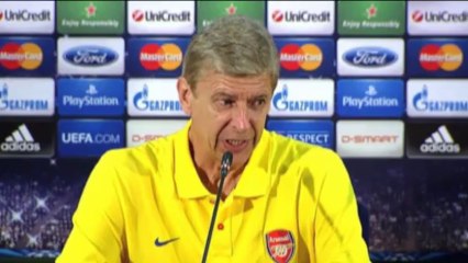 Wenger, tranquilo respecto a los fichajes