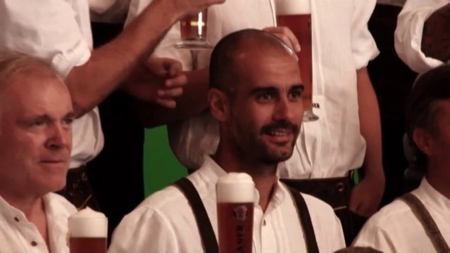 Pep Guardiola n'a pas peur des coutumes folkloriques !