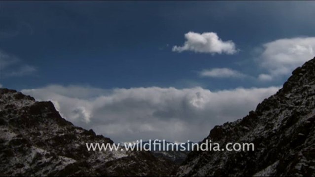 1563.Clouds in the Mountains of Ladakh