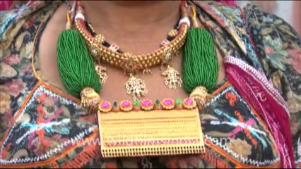 1619.Traditional Dress of Rajasthani Woman