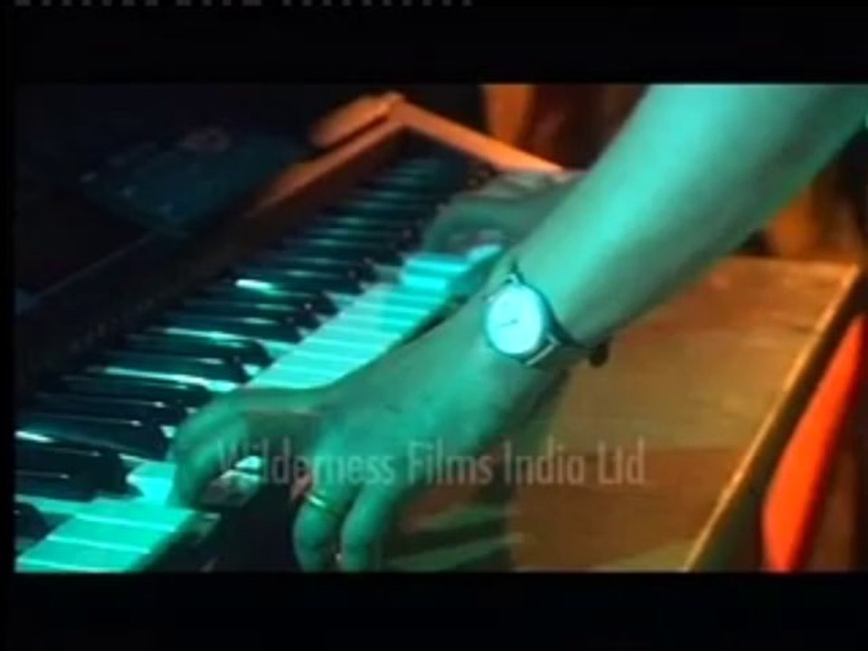 180. gutarist-MPEG-4 800Kbps