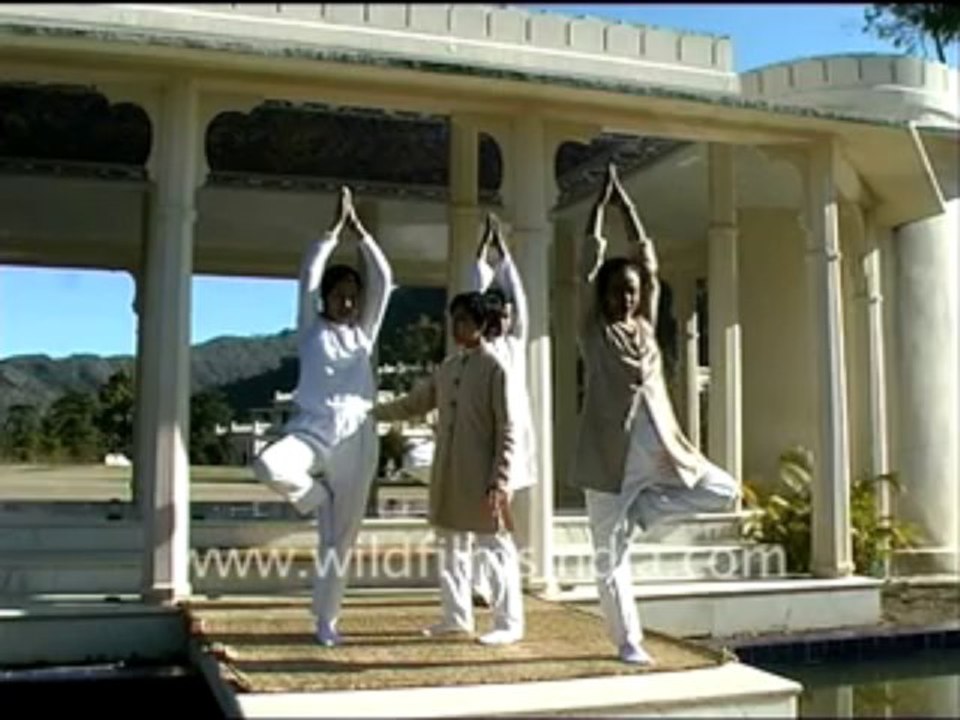 2192.Yoga session at Ananda