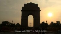 2302.India Gate at dusk