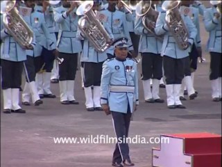 2414.Beating retreat ceremony at Vijay chowk