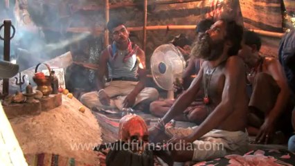 2639.Aghori smoking a chillum